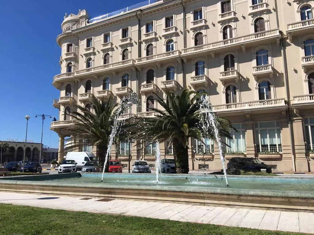 Apartment Ferienwohnung Enjoy Viareggio Italien